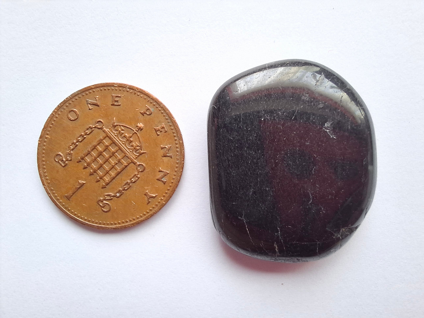 Black Tourmaline, Tumble Stone, Crystal (Ref: T218)