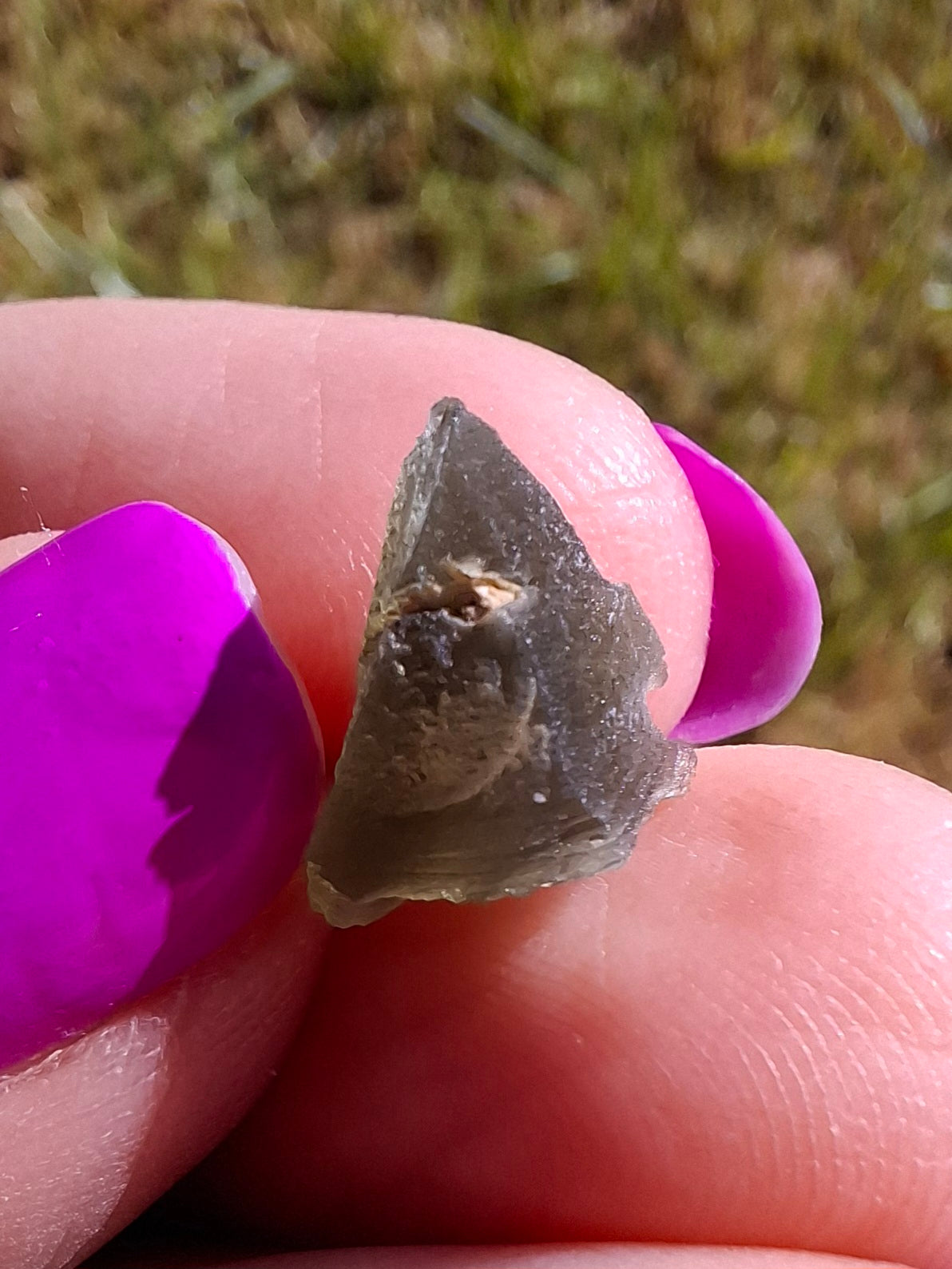 Moldavite Piece, 0.85g, Tektite (Ref: 1462)