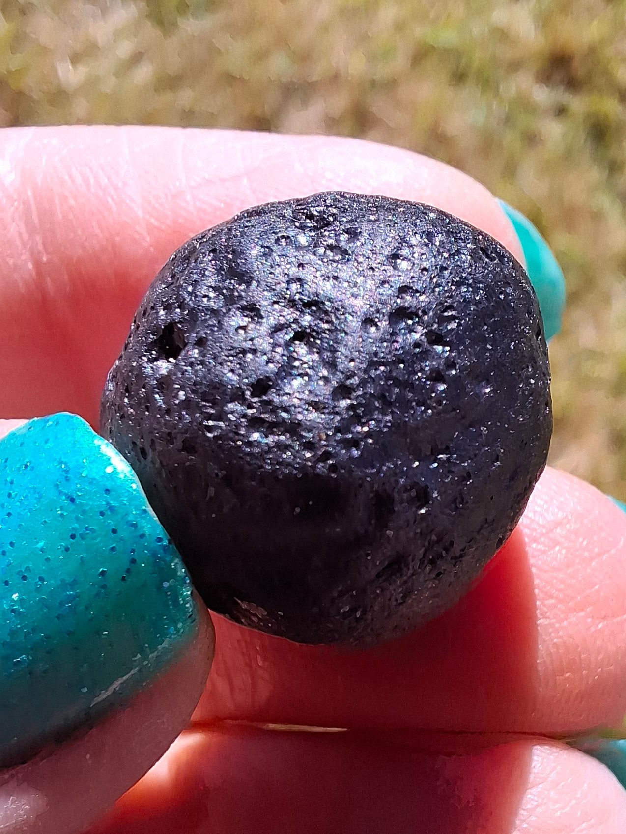 Philippinite (Rizalite), 9.75g, Tektite