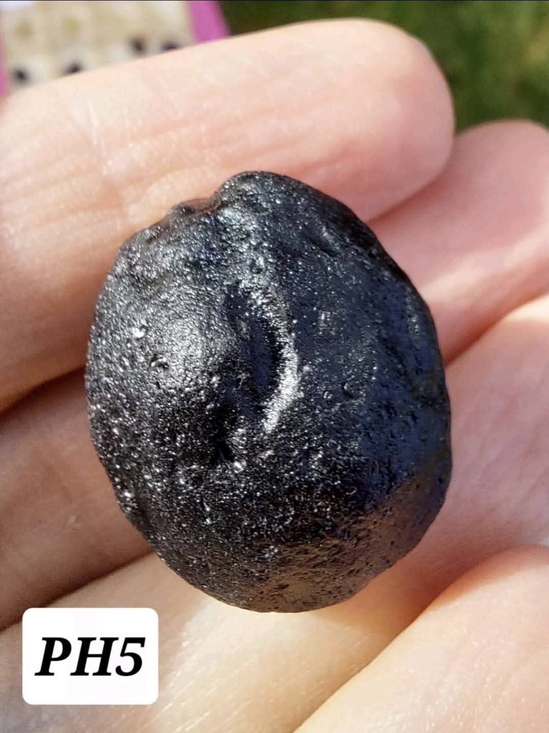 Philippinite (Rizalite), 11.31g, Tektite