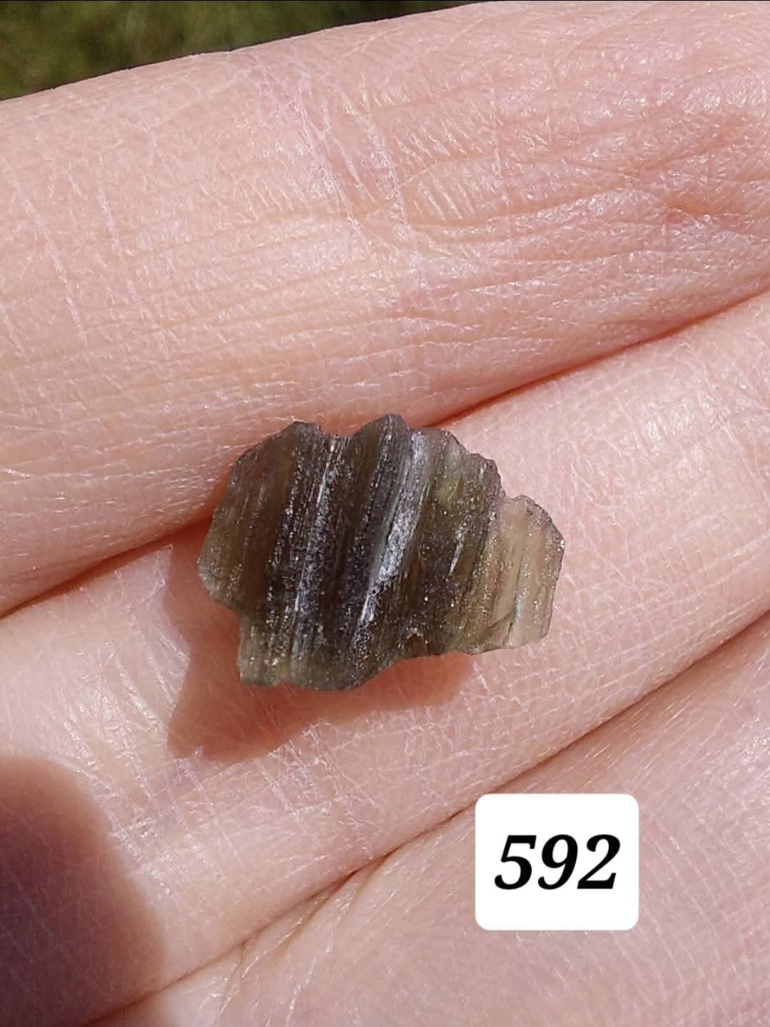 Moldavite Piece, 0.57g, Tektite (Ref: 592)