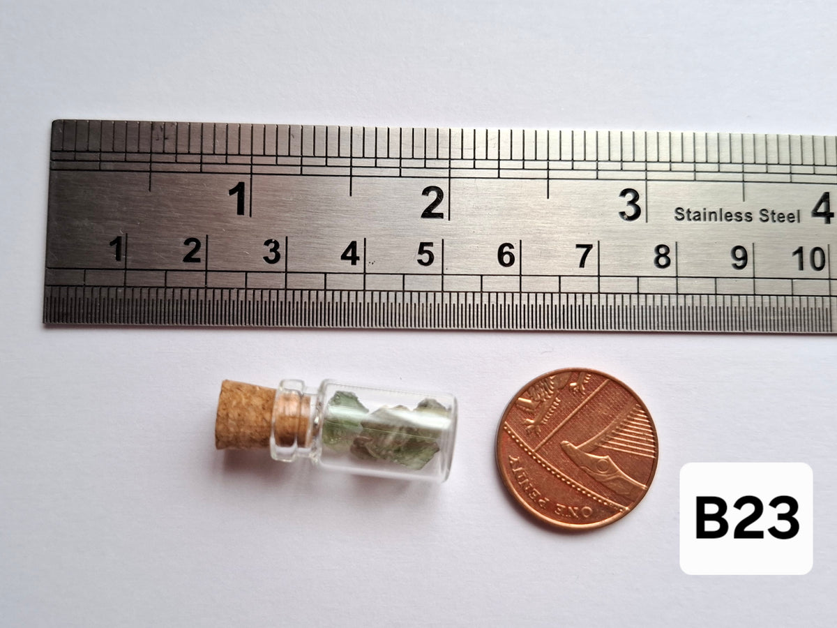 Moldavite Chips (0.50g) in 1ml Bottle, Tektite (Ref: B23)