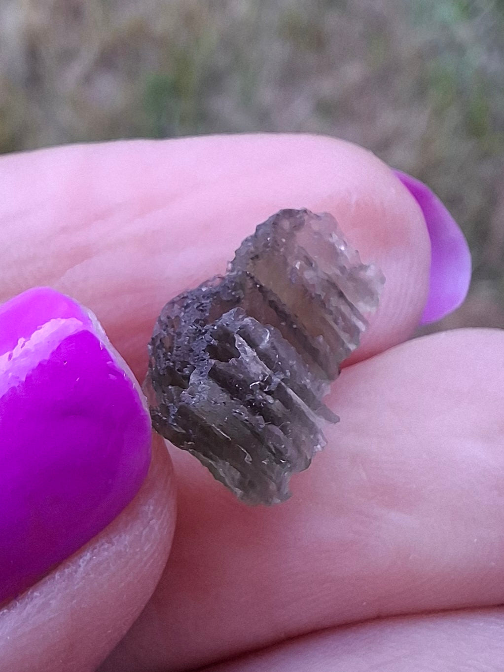 Moldavite Piece, 0.72g, Tektite (Ref: 1438)