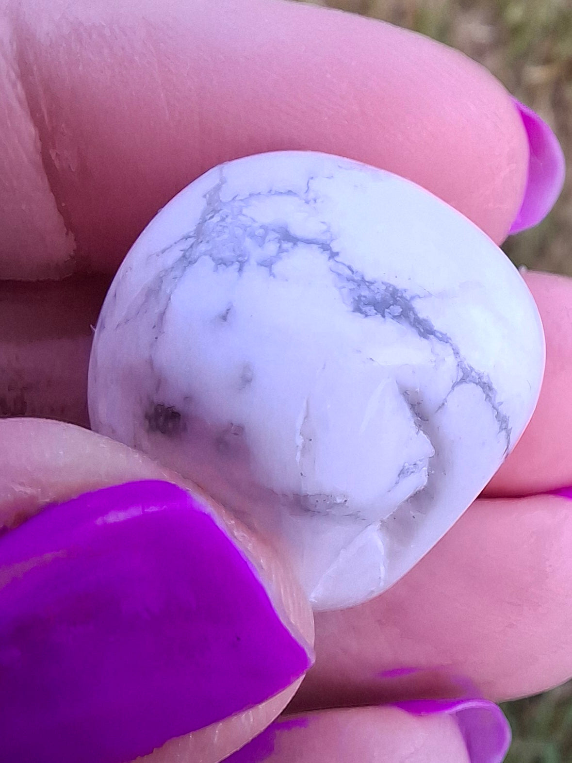 Howlite, Tumble Stone, Crystal (Ref: T45)