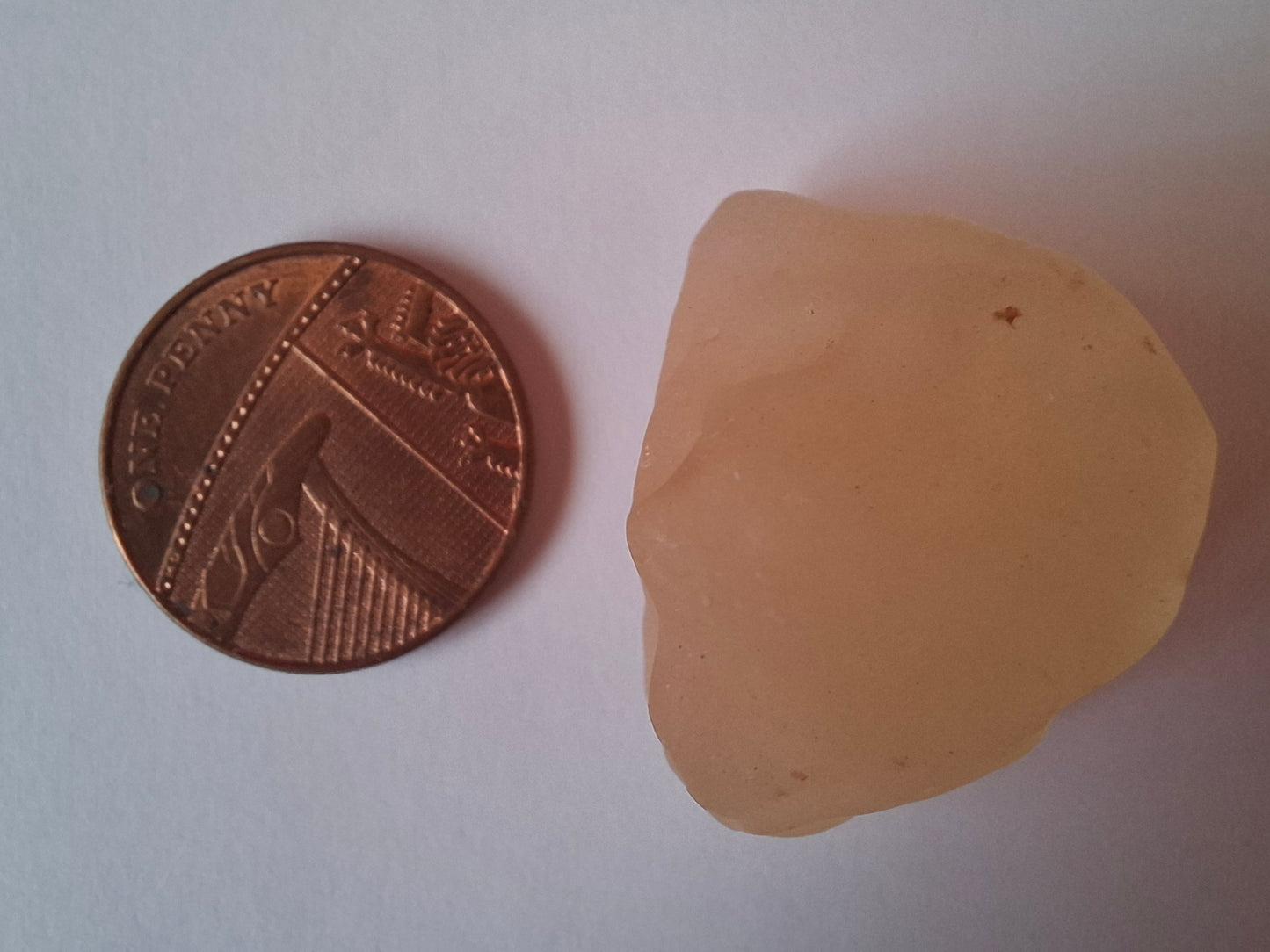 Libyan Desert Glass Piece, 12.90g, Tektite (Ref: LE243)