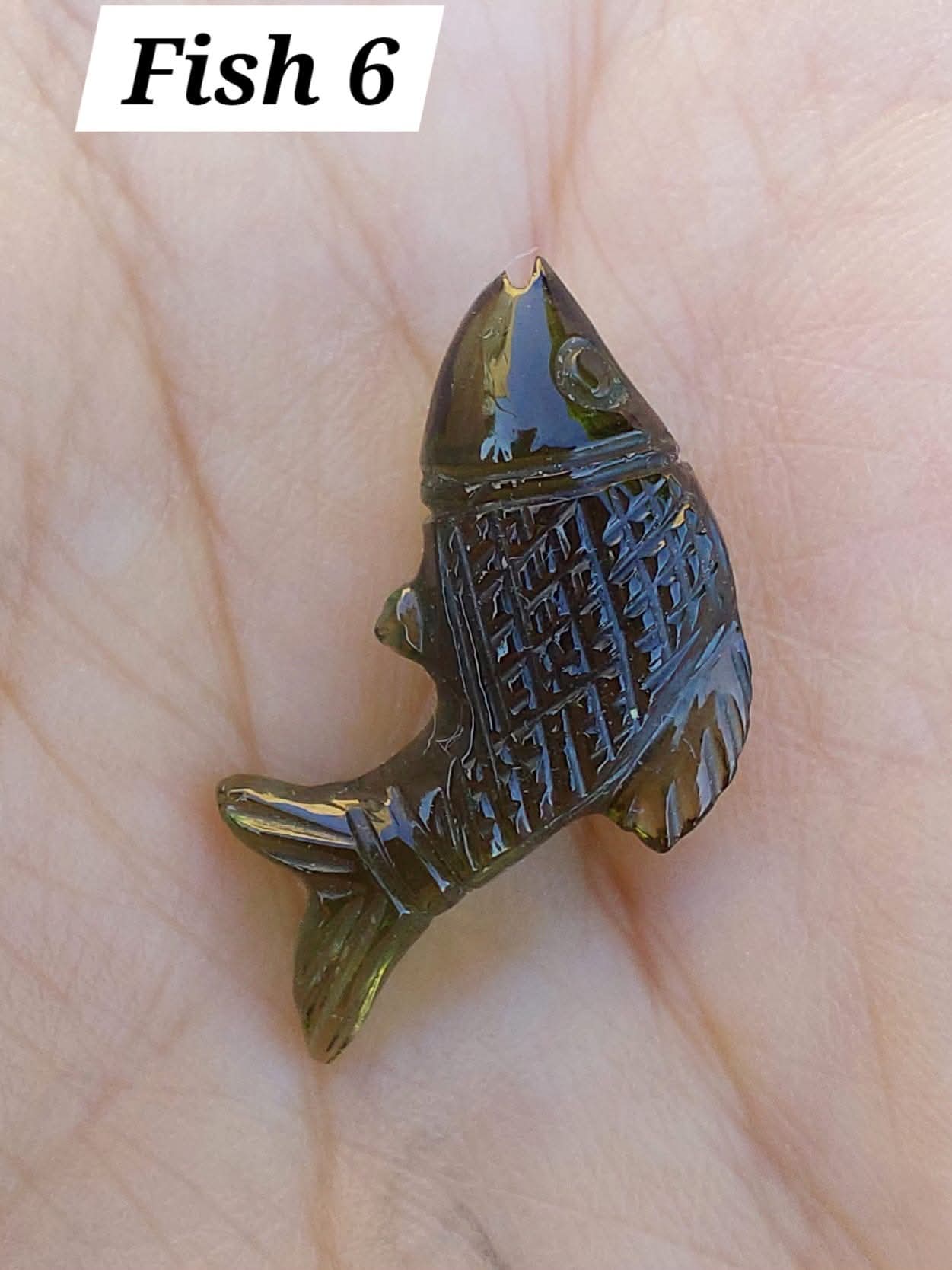 Moldavite FISH carving, 1.62g, Tektite (Ref: Fish6)
