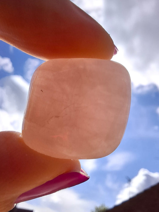 Rose Quartz, Tumble Stone, Crystal (Ref: T96)