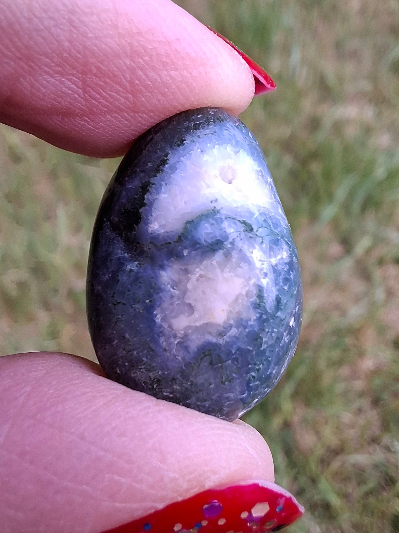 Green Moss Agate, Tumble Stone, Crystal (Ref: T168)