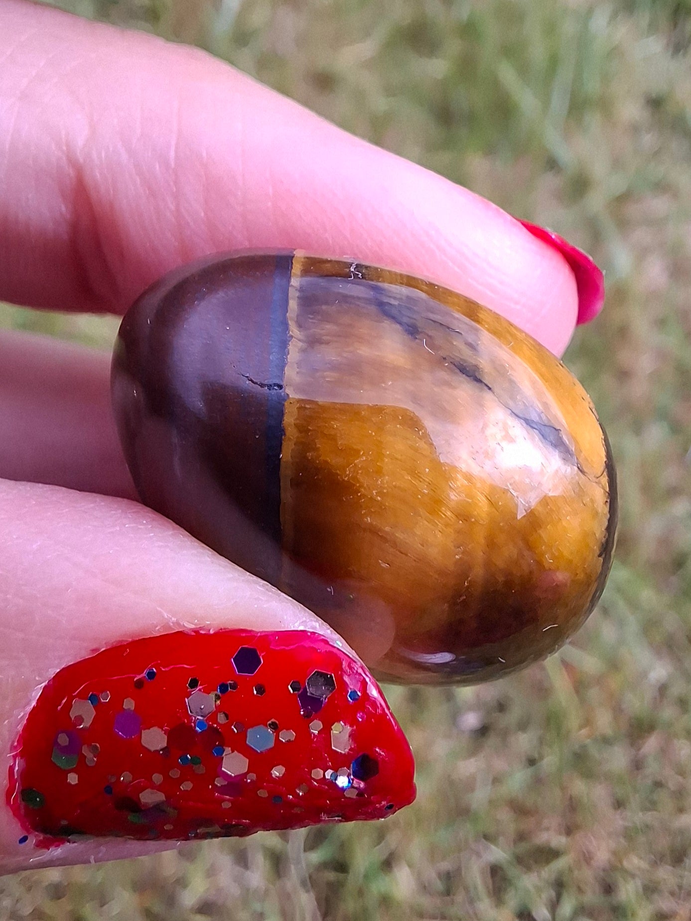 Tigers Eye, Tumble Stone, Crystal (Ref: T135)