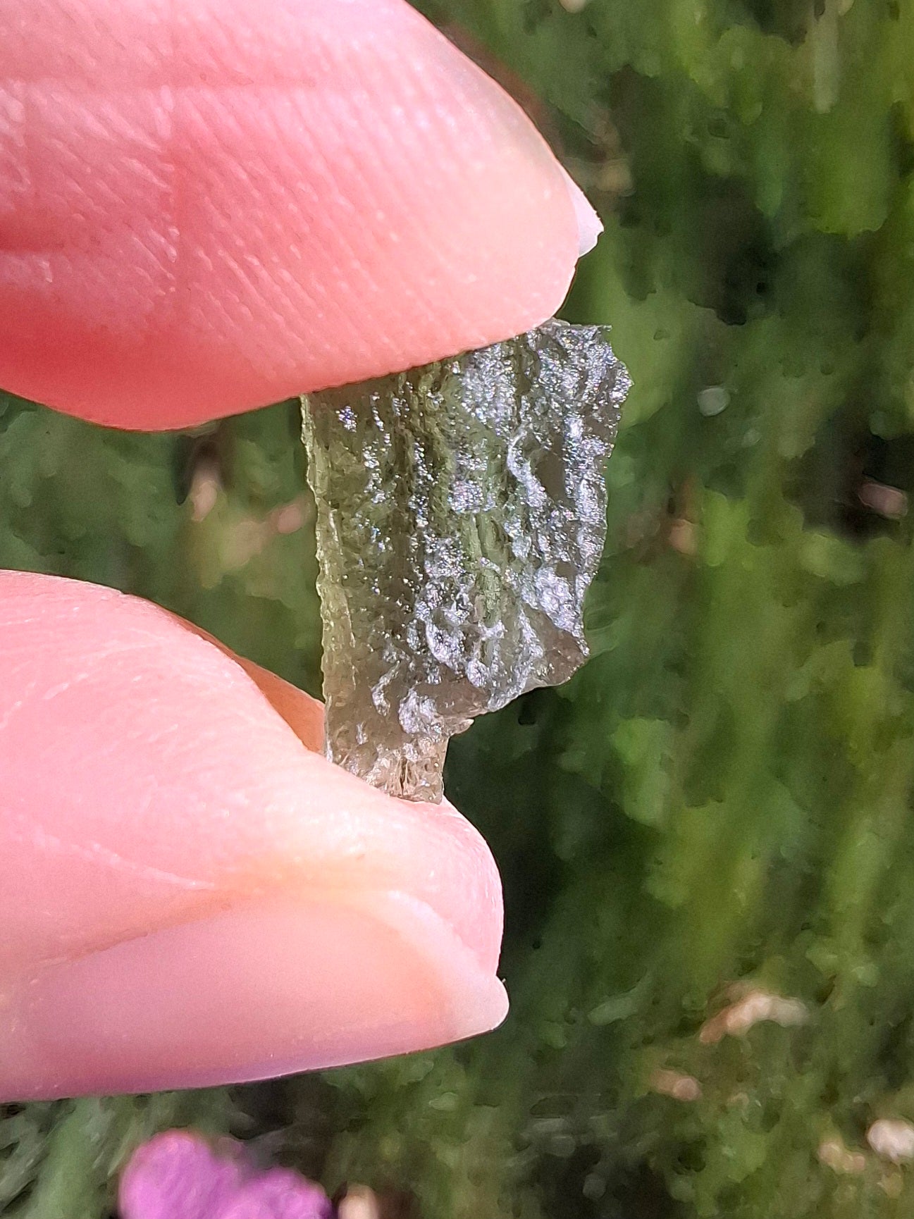 Moldavite Piece, 0.73g, Tektite (Ref: 1331)