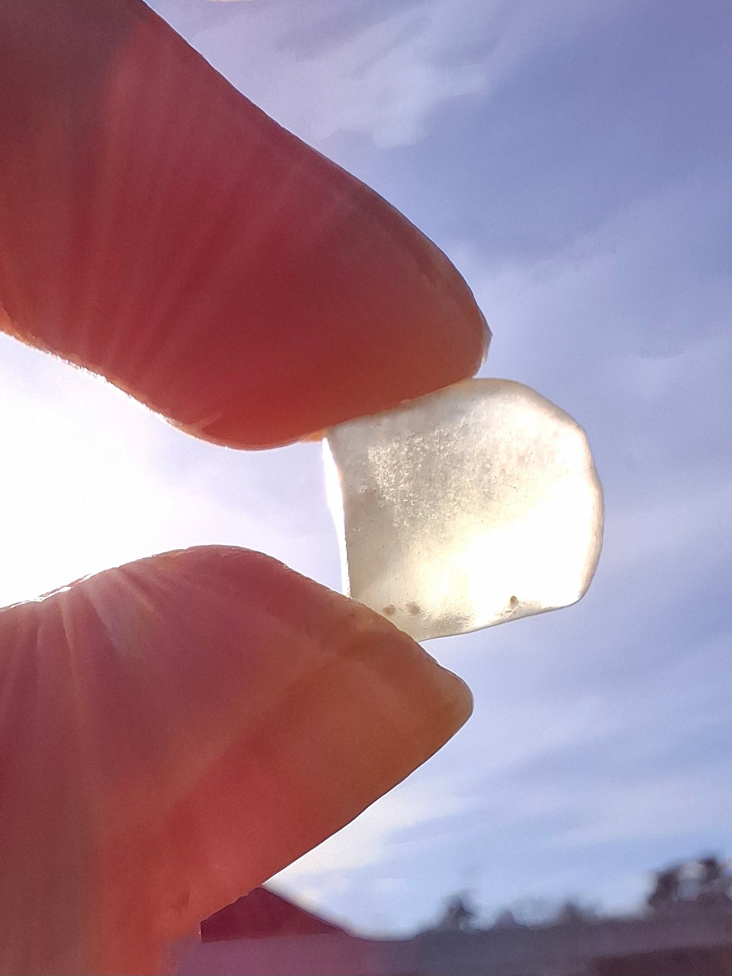 Libyan Desert Glass small Piece, 1.50g, Tektite (Ref: L1354)