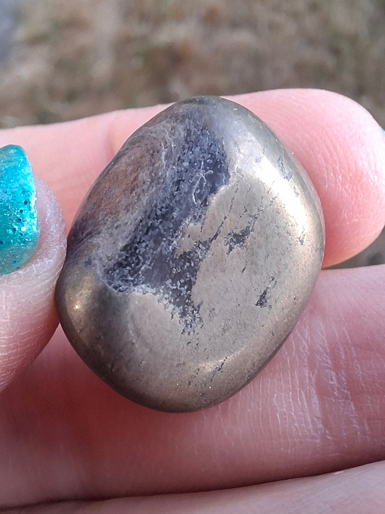 Apache Gold Tumble Stone, Crystal (Ref: T225)