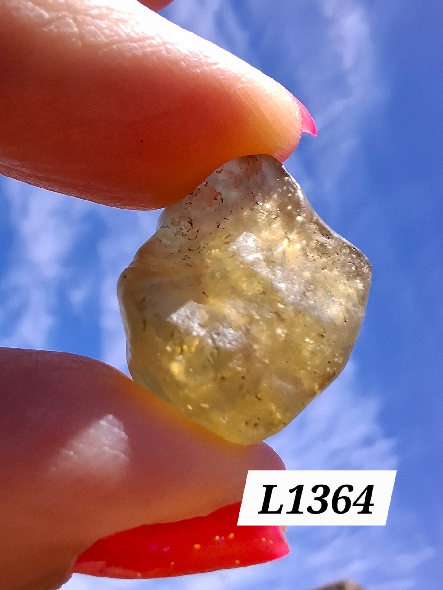 Libyan Desert Glass (darker) Piece, 4.92g, Tektite (Ref: L1364)