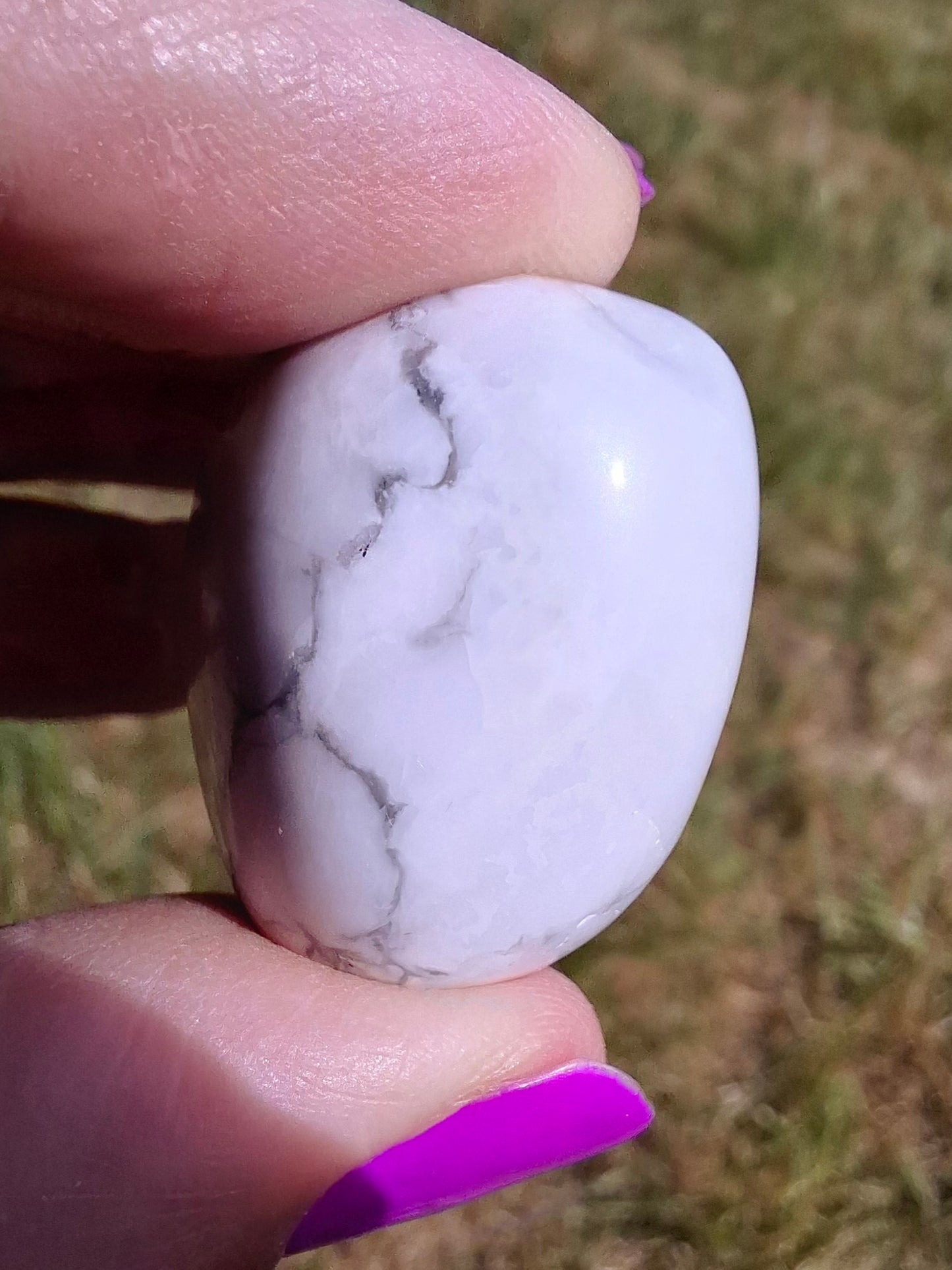 Howlite, Tumble Stone, Crystal (Ref: T39)