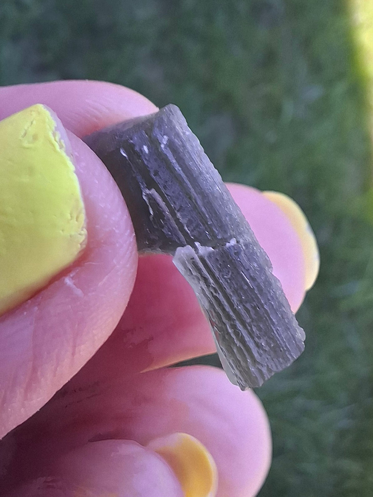 Moldavite Piece, 2.26g, Tektite (Ref: 1509)