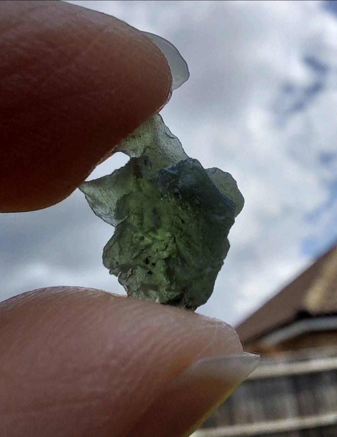 Moldavite Piece, 0.69g, Tektite (Ref: E60)