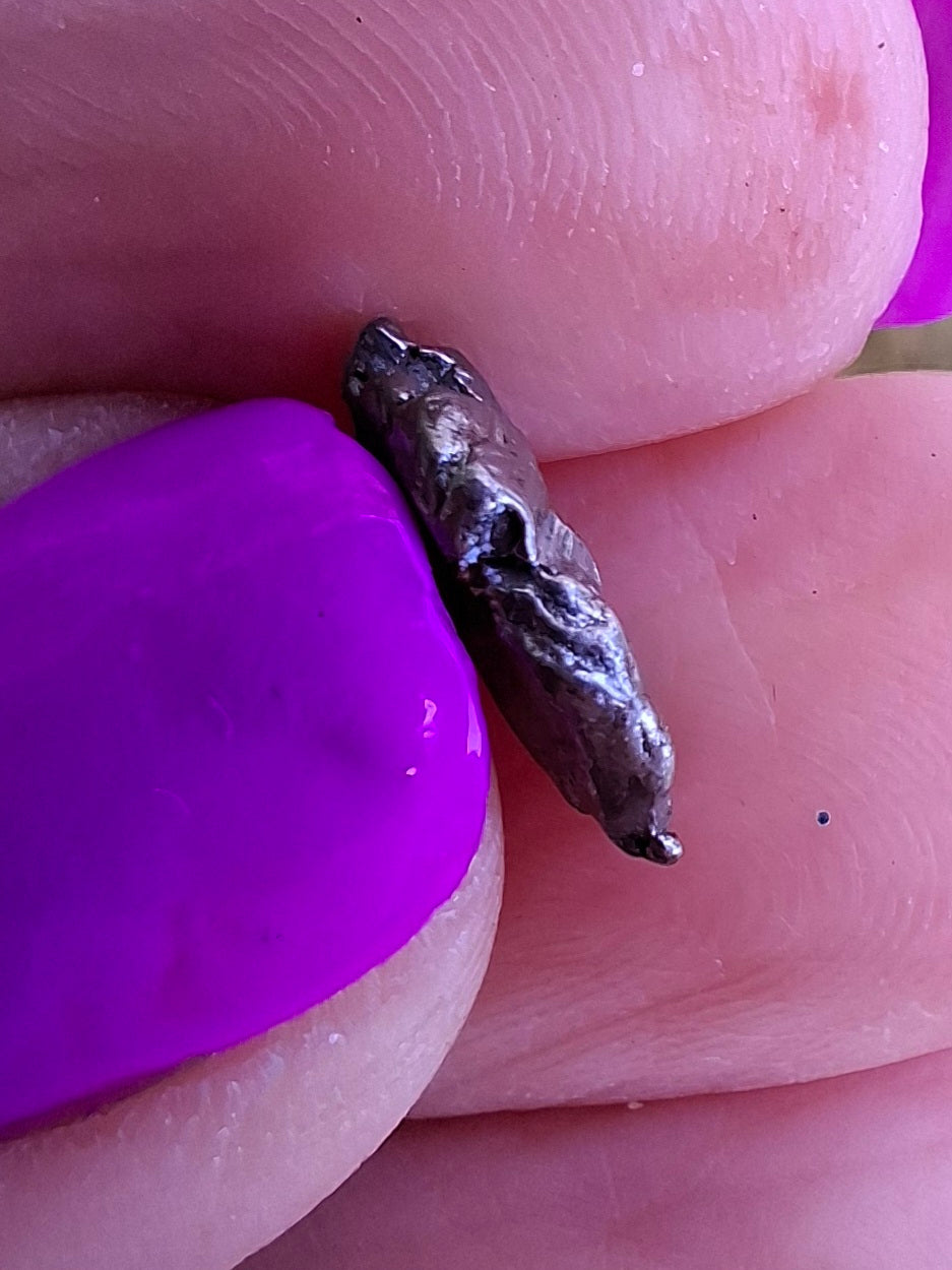 Campo del Cielo, 0.96g, Nickel Iron Meteorite (Ref: C7)