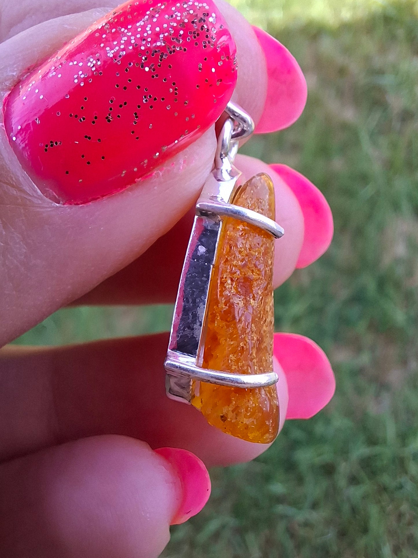 Baltic Amber Pendant, 925 Silver, Fossil (Ref: AP11)