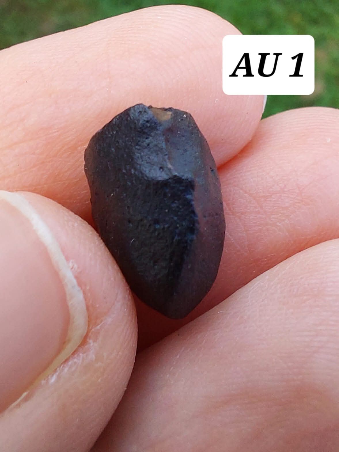 Australite, 1.54g, Tektite (Ref: AU1)
