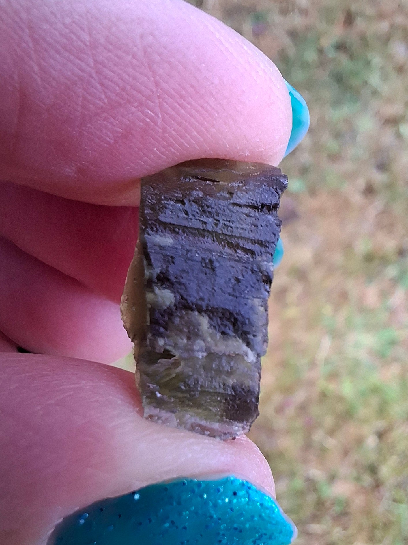 Moldavite Piece, 1.67g, Tektite (Ref: 1423)