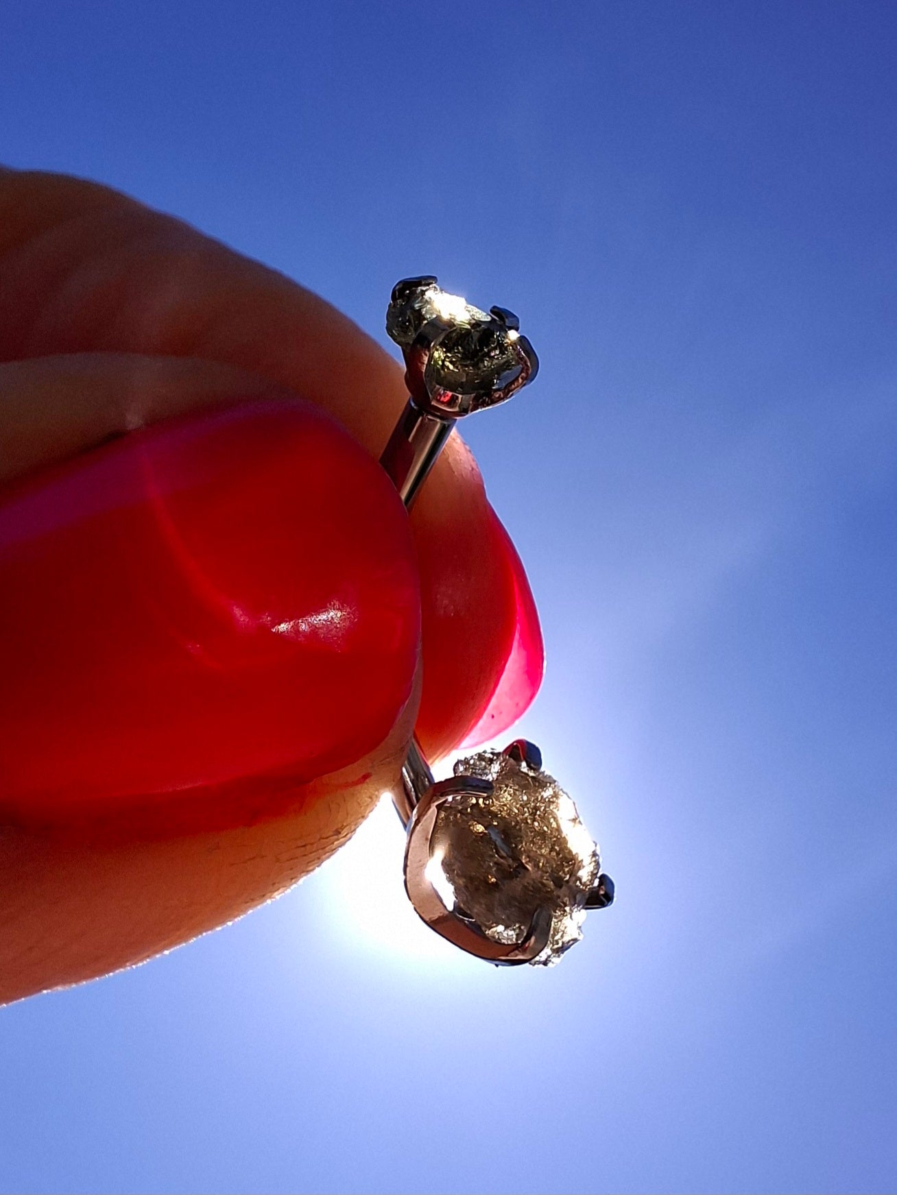 Moldavite (raw) BELLY BAR, 14G, Surgical Steel, Tektite (Ref: BB6)