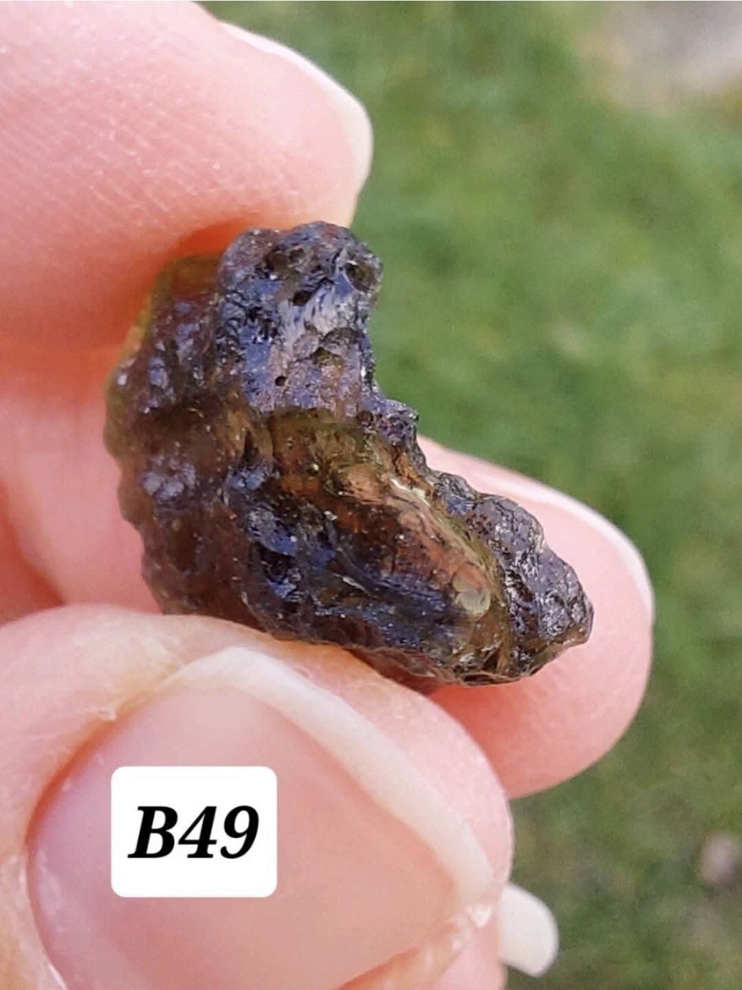 Moldavite Piece, 1.48g, Tektite (Ref: B49)