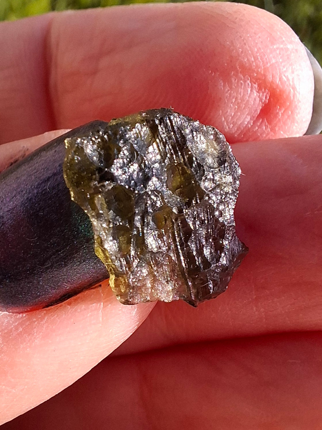Moldavite Piece, 0.65g, Tektite (Ref: 1382)