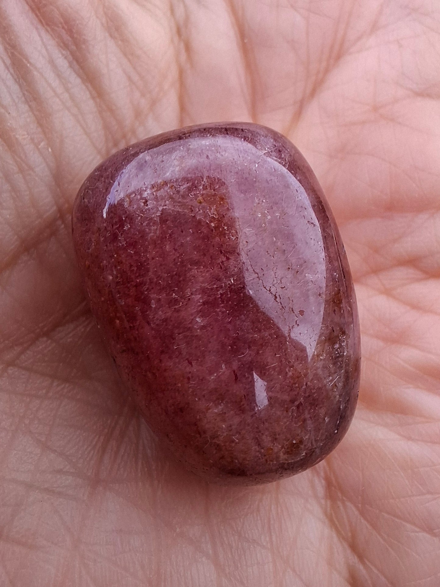 Strawberry Quartz, Tumble Stone, Crystal (Ref: T14)