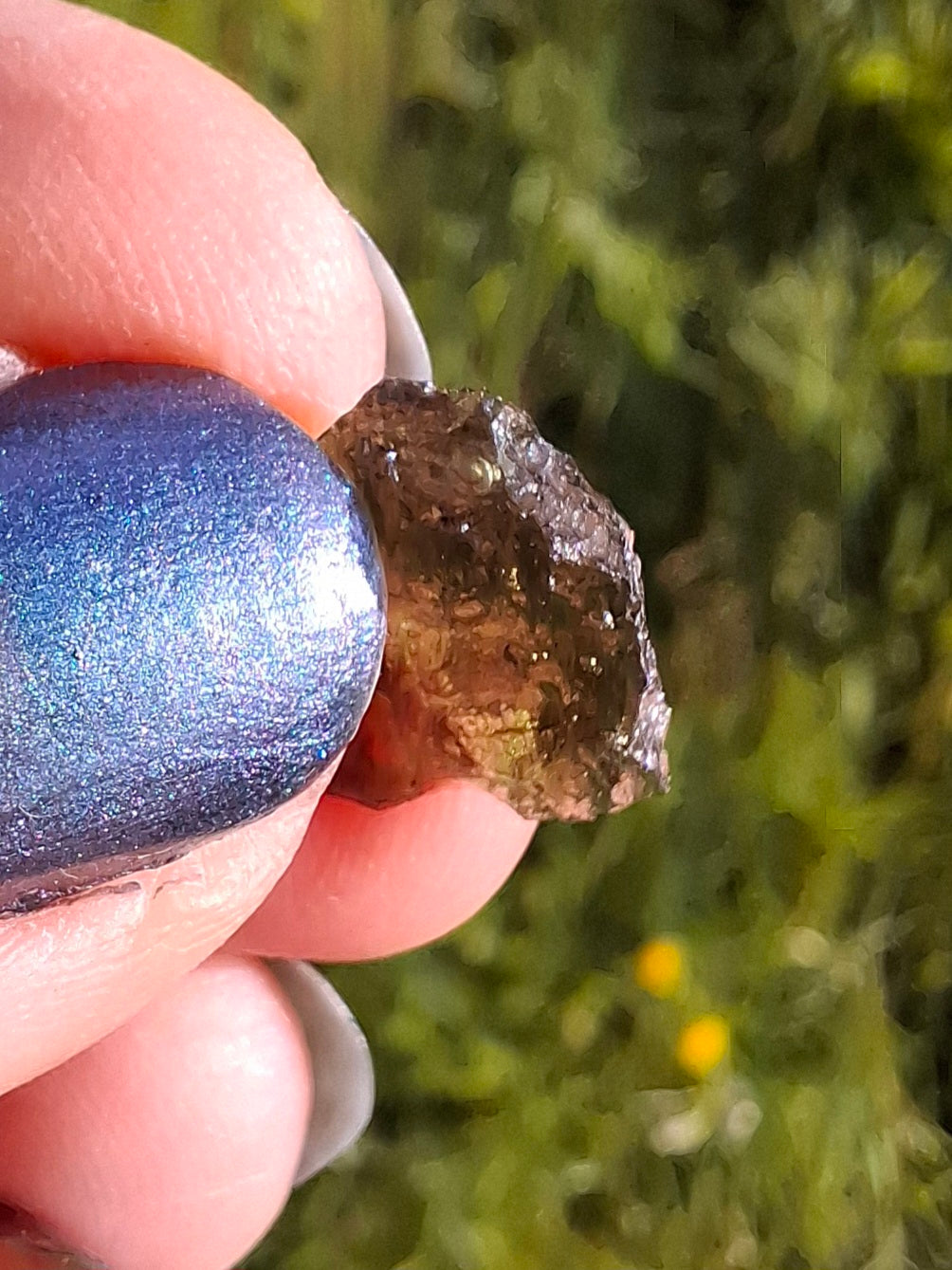 Moldavite Piece, 0.65g, Tektite (Ref: 1382)