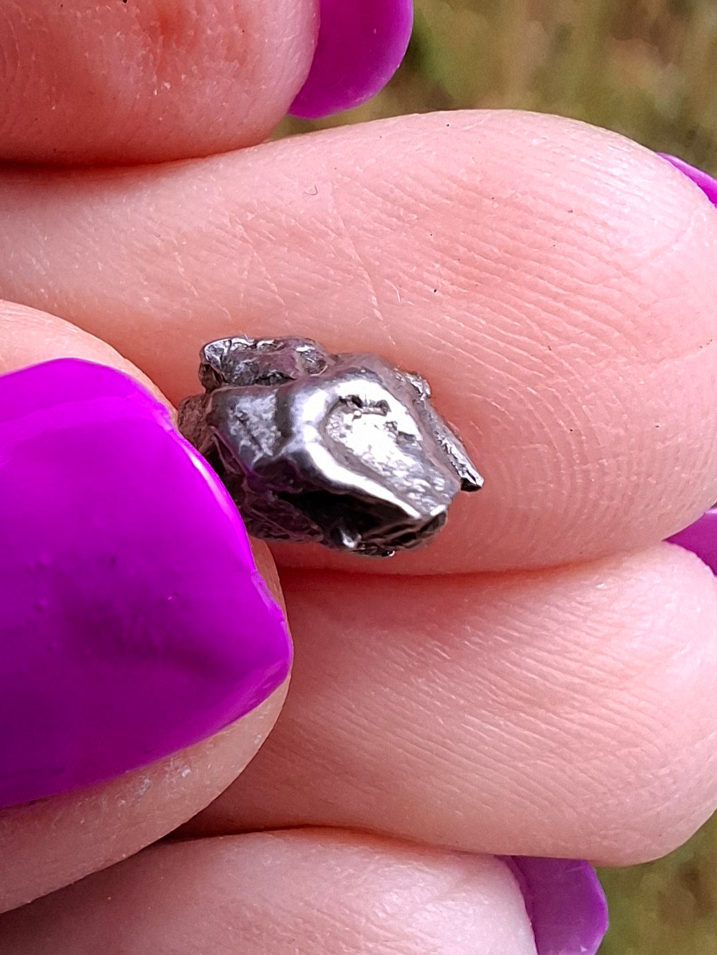 Campo del Cielo, 0.87g, Nickel Iron Meteorite (Ref: C4)