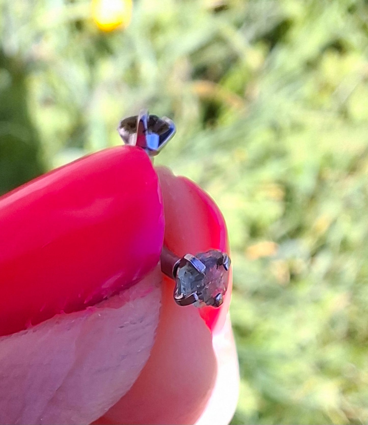 Moldavite (raw) CURVED BARBELL eyebrow body bar, 16G, Surgical steel, Tektite (Ref: CB5)