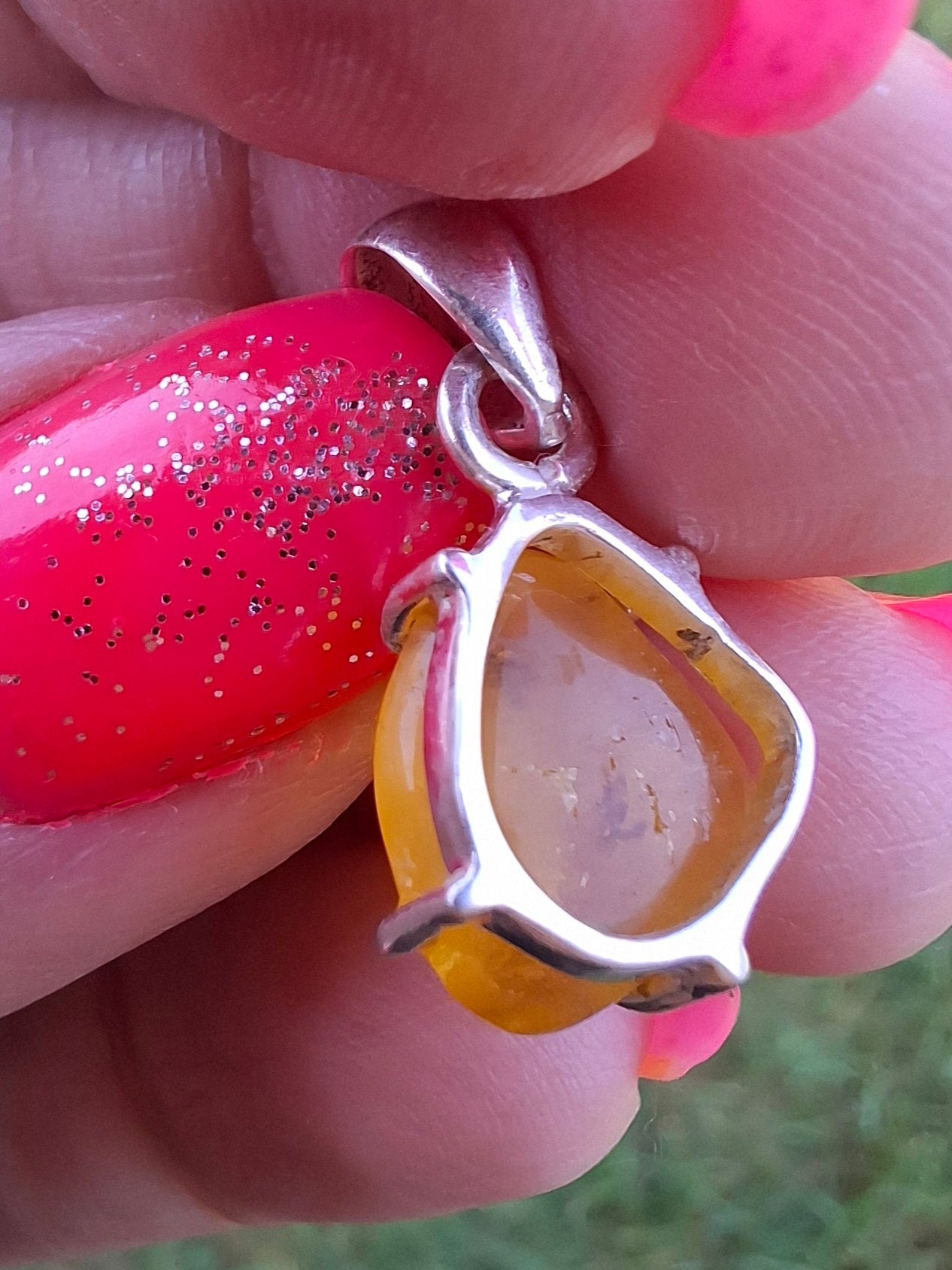 Baltic Amber Pendant, 925 Silver, Fossil (Ref: AP20)