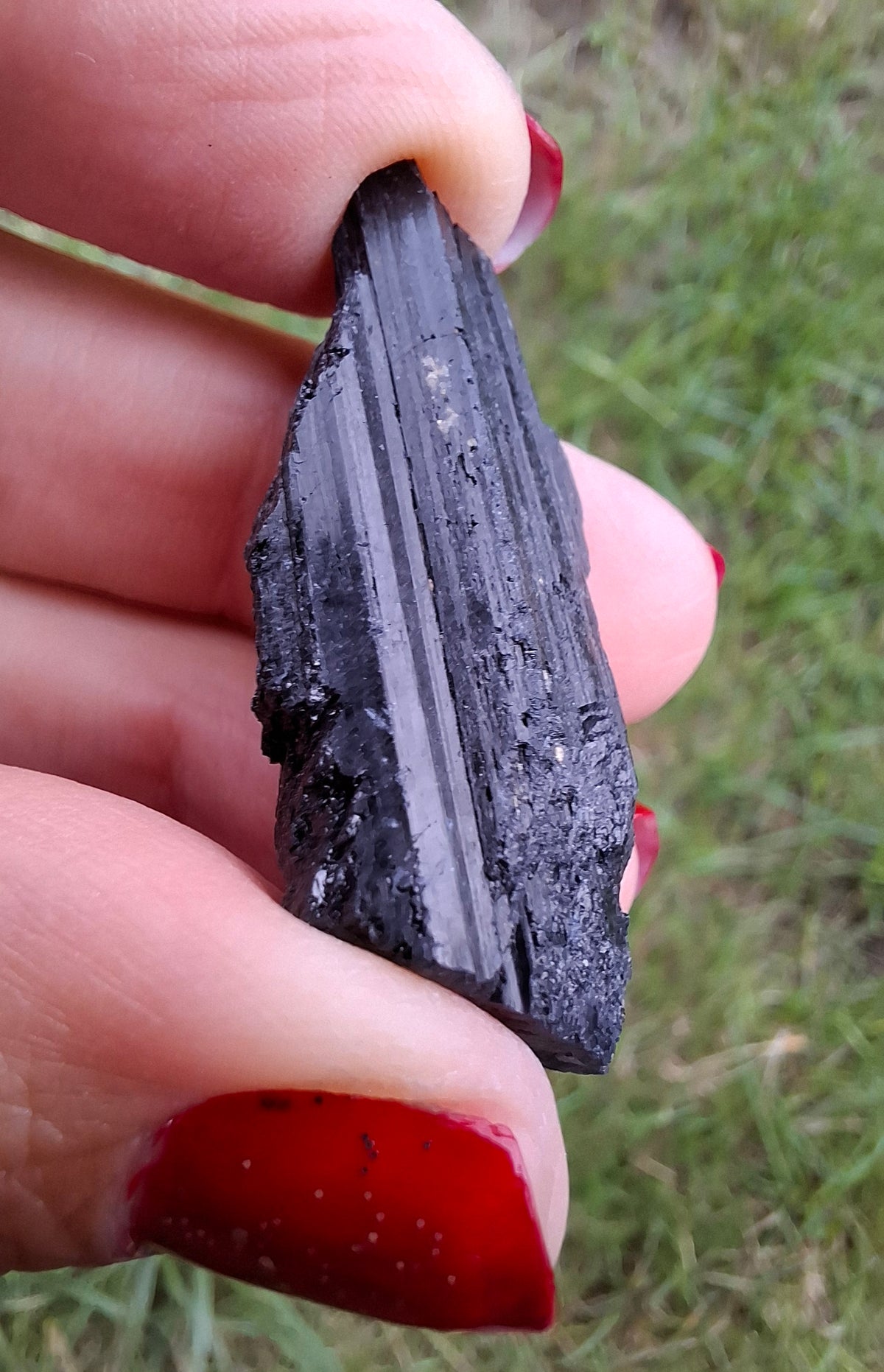 Black Tourmaline RAW, 12.17g, Crystal (Ref: RBT12)