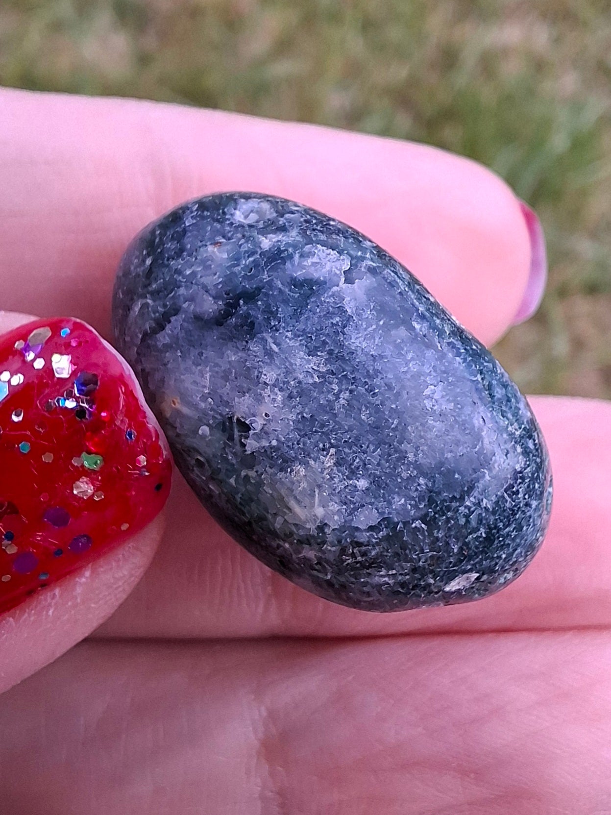 Green Moss Agate, Tumble Stone, Crystal (Ref: T170)