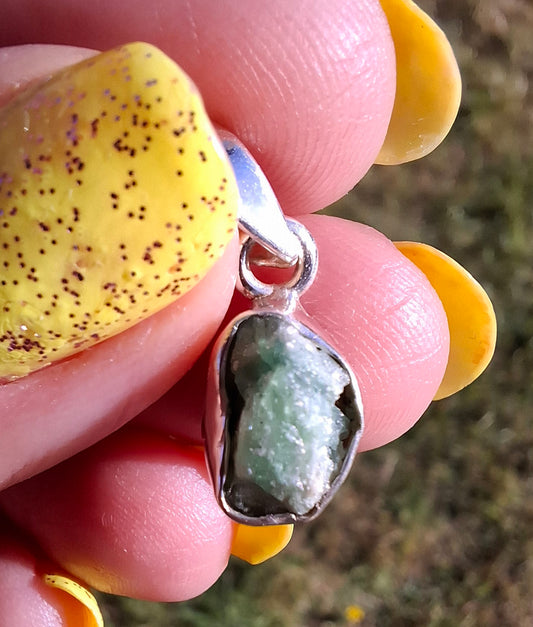 Green Tourmaline Pendant, 925 Silver, Crystal (Ref: GT14)