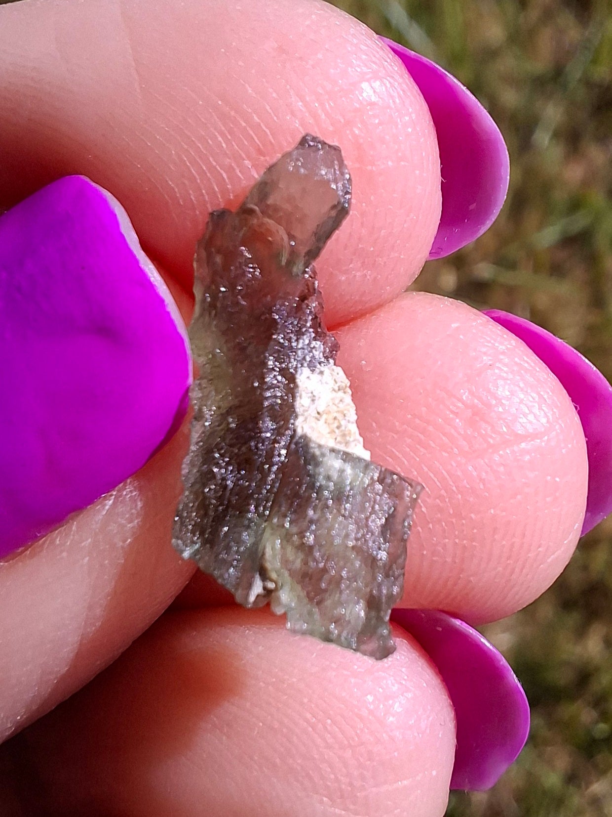 Moldavite Piece, 0.48g, Tektite (Ref: 1463)