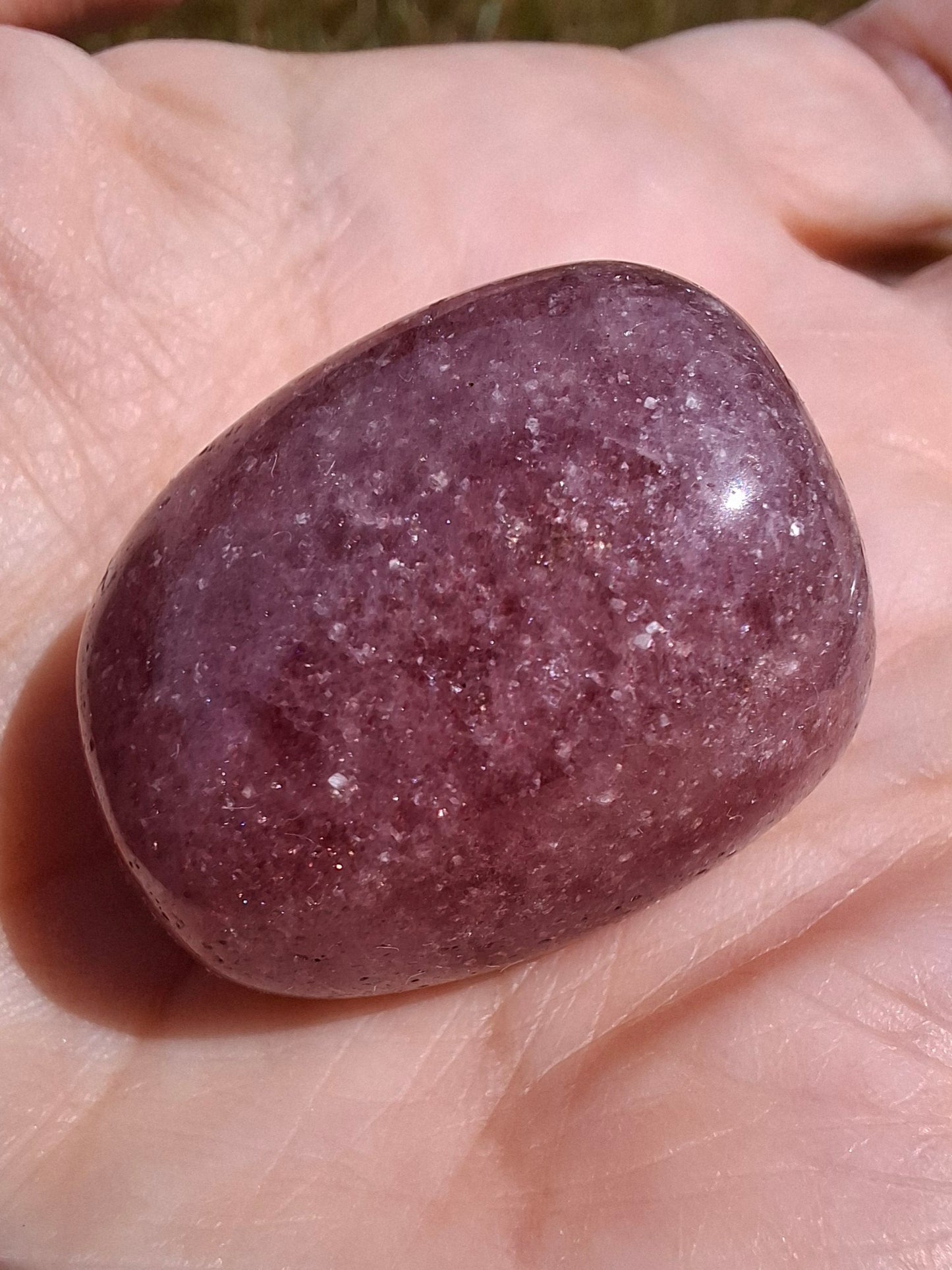 Strawberry Quartz, Tumble Stone, Crystal (Ref: T13)