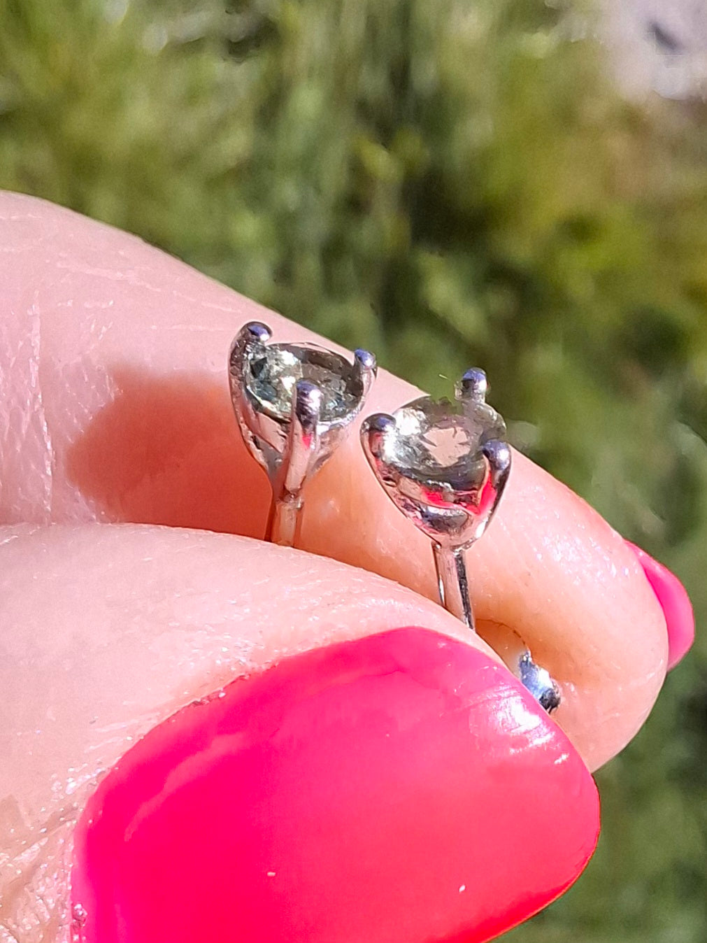 Moldavite (faceted) 3mm STUD EARRINGS, 925 Silver, Tektite (Ref: Pair57)