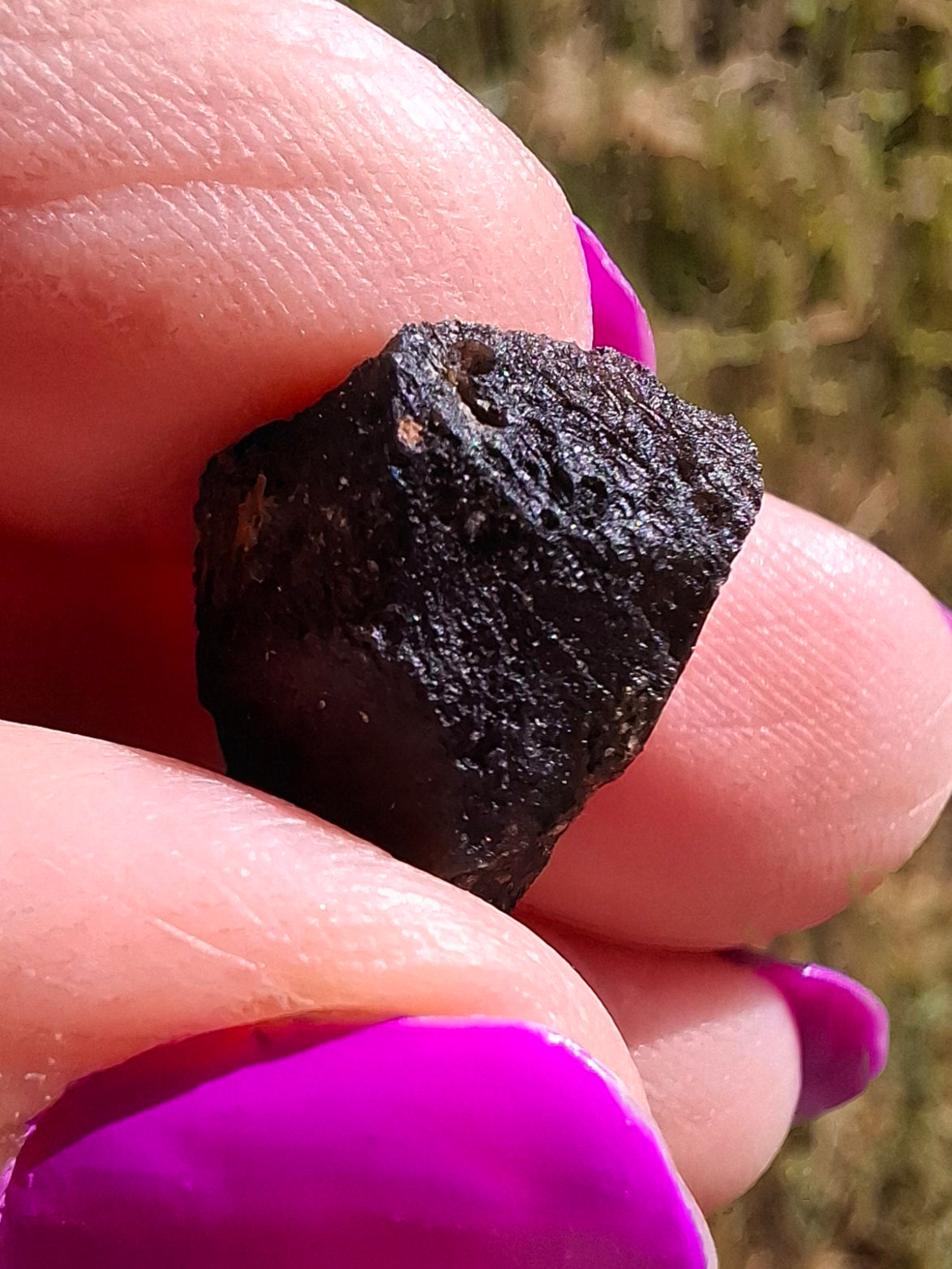 Moldavite Piece, 2.80g, Tektite (Ref: 1432)