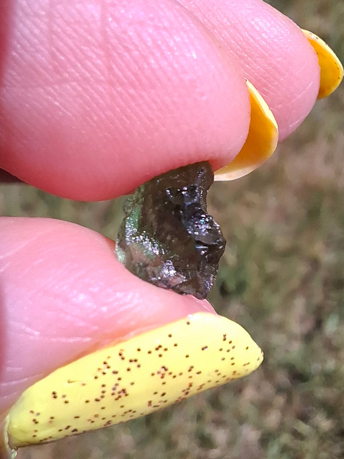 Moldavite small Piece, 0.40g, Tektite (Ref: 1479)