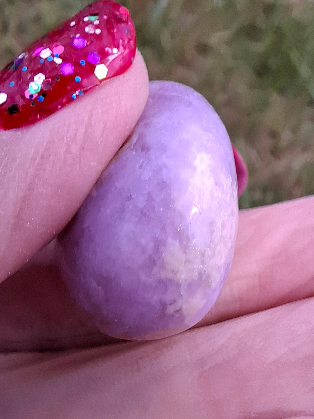 Lepidolite, Tumble Stone, Crystal (Ref: T121)