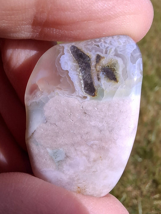 Flower Agate, Tumble Stone, Crystal (Ref: T77)