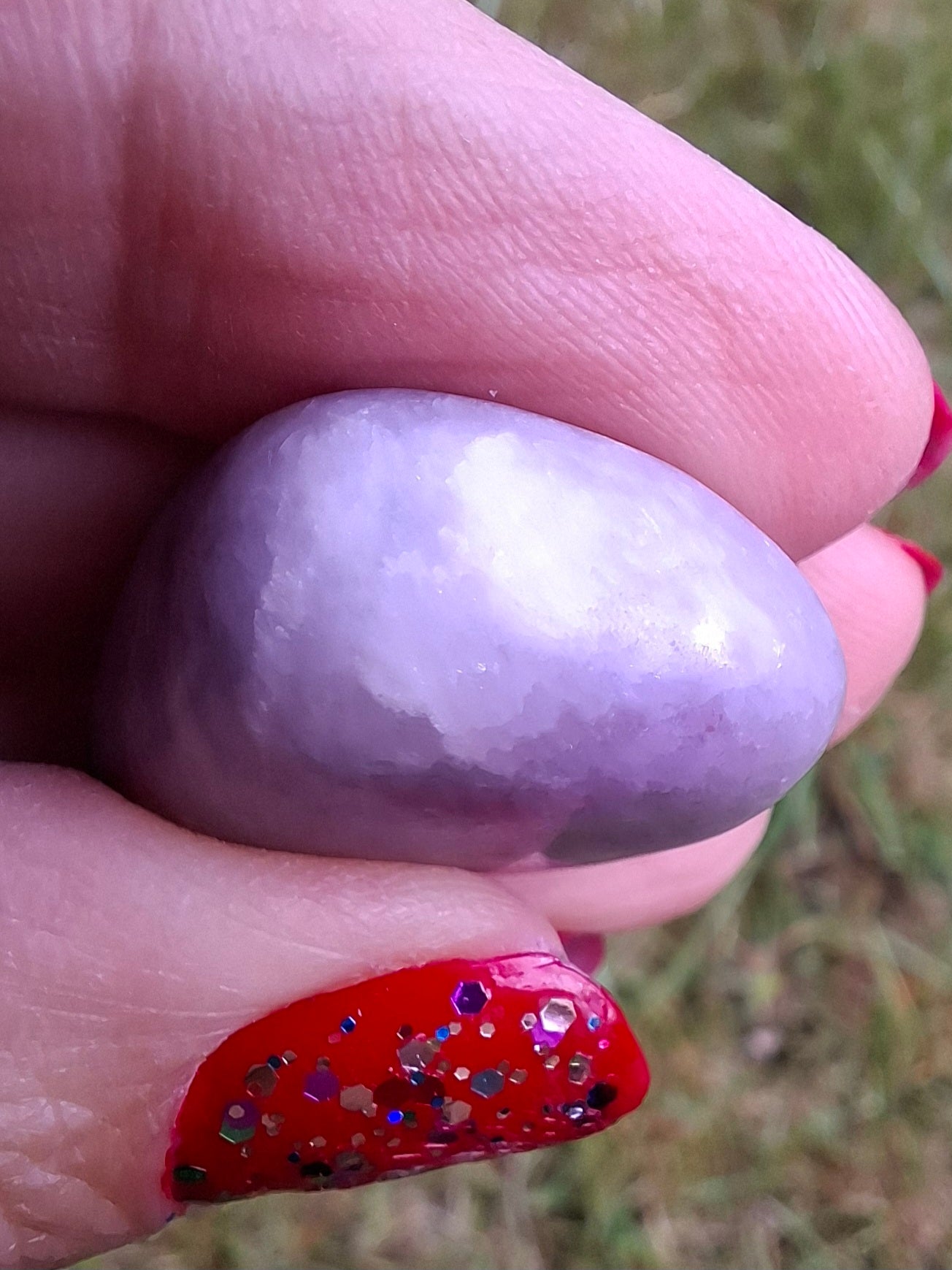 Lepidolite, Tumble Stone, Crystal (Ref: T123)