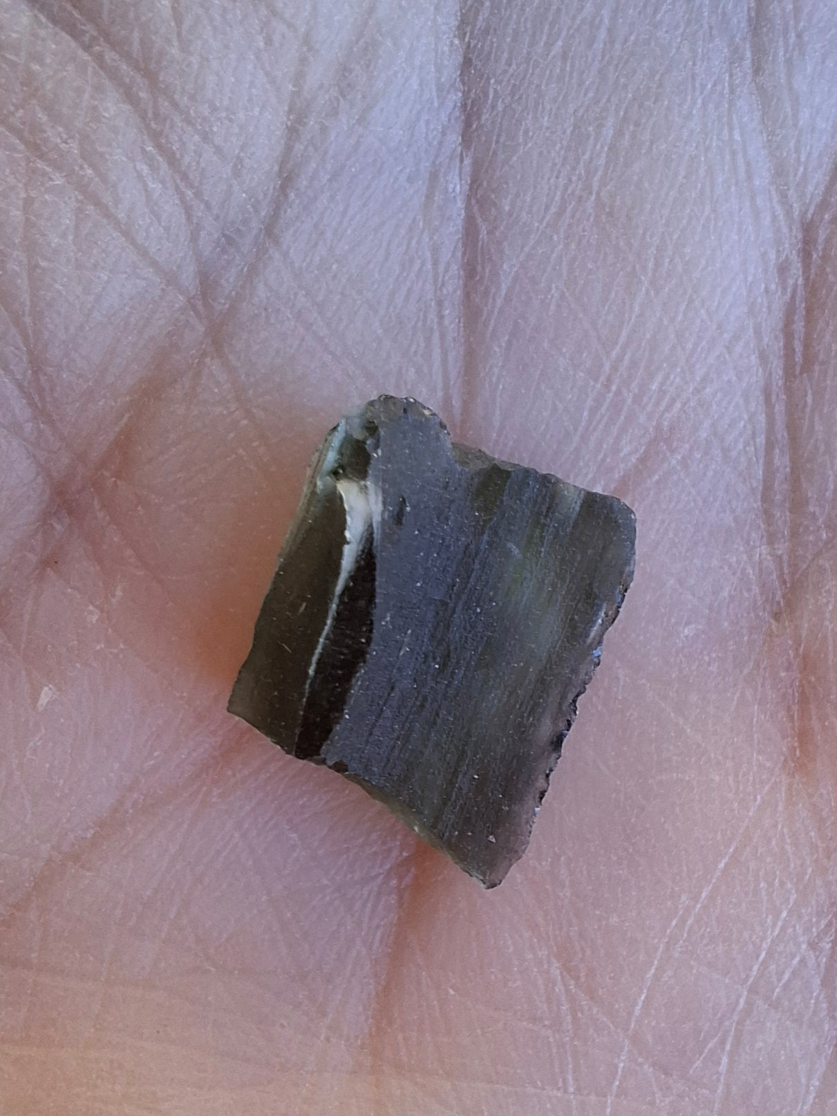 Moldavite Piece, 0.86g, Tektite (Ref: 1406)
