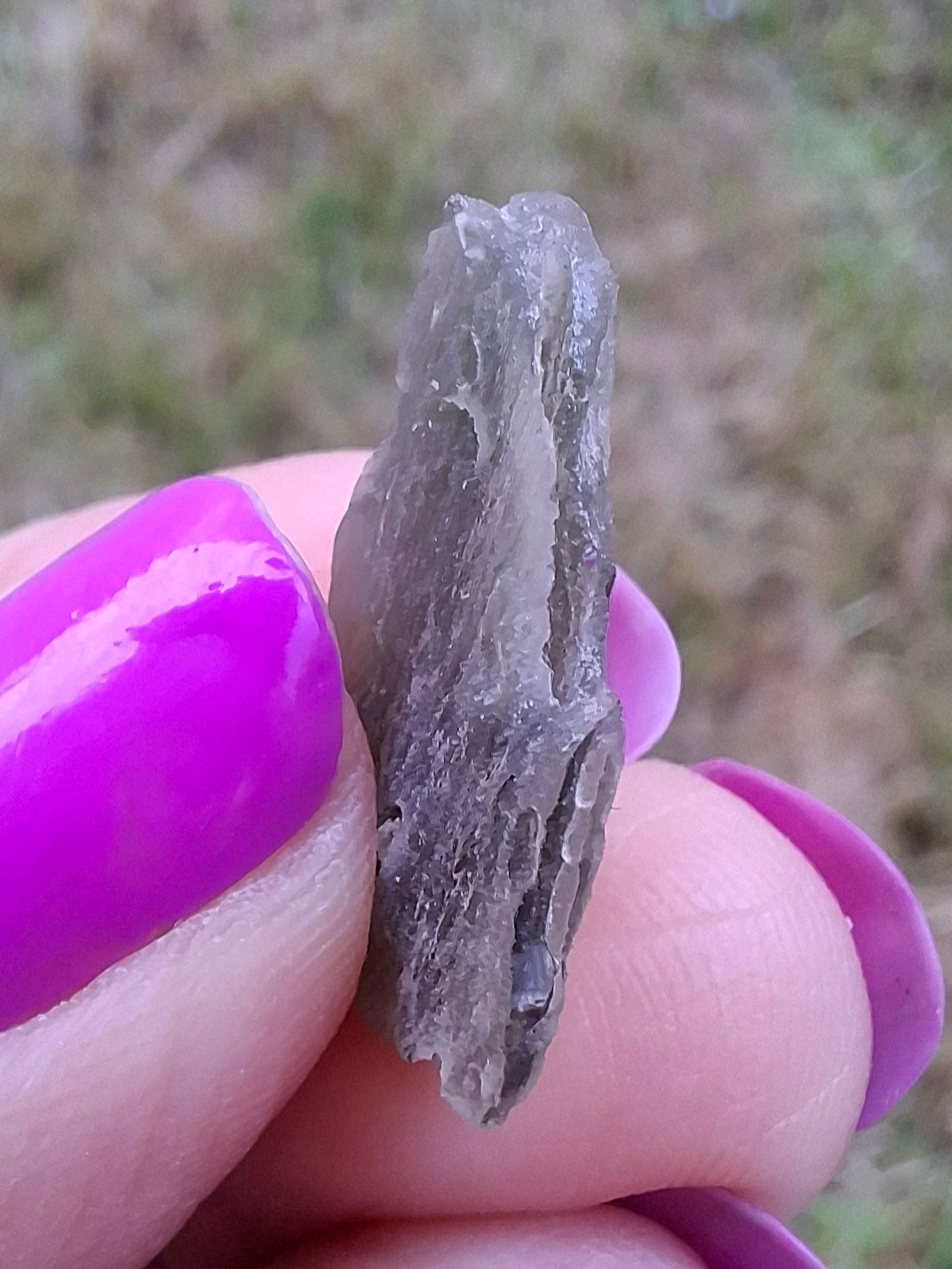 Moldavite Piece, 1.30g, Tektite (Ref: 1434)