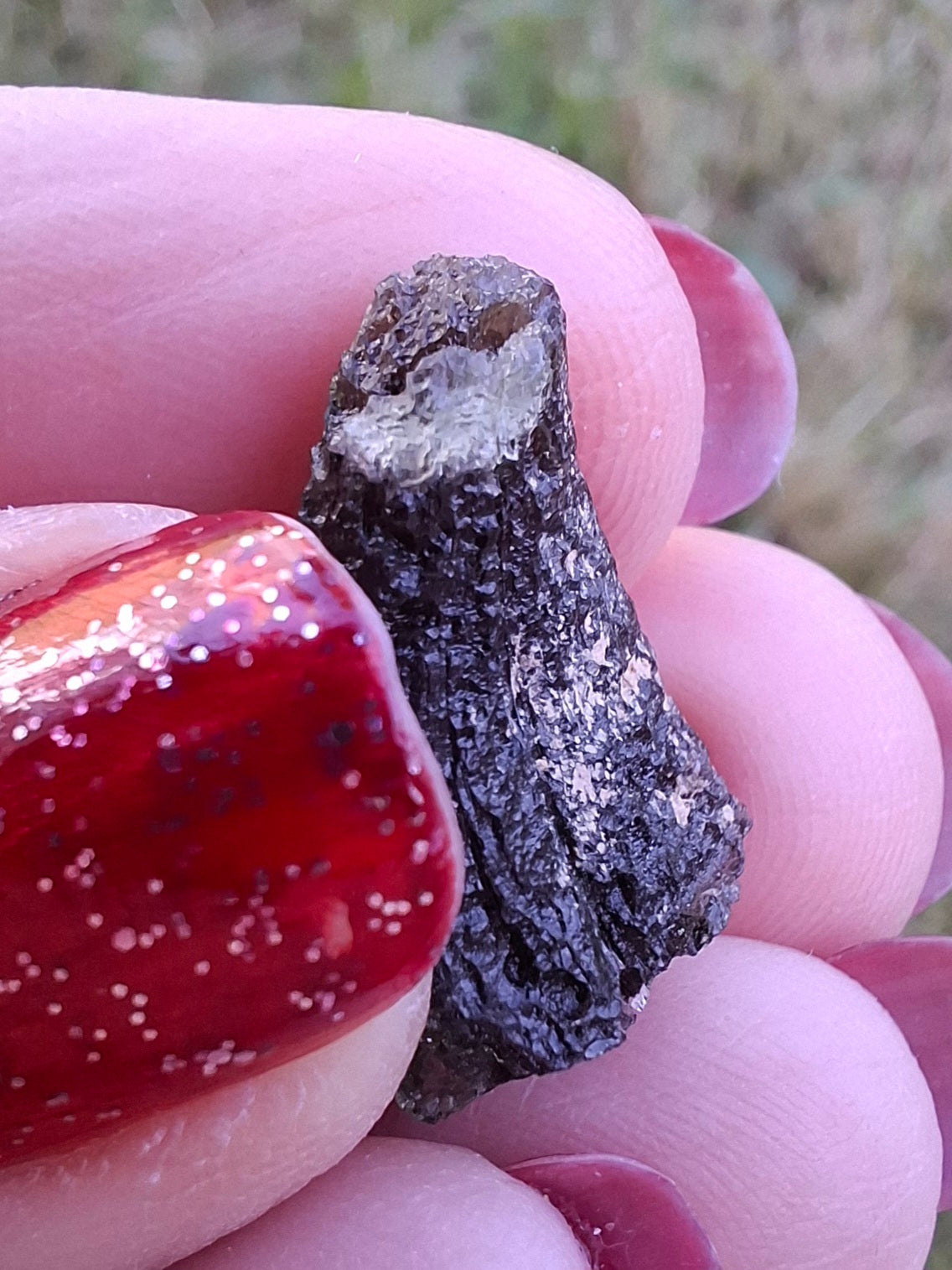 Moldavite Piece, 2.38g, Tektite (Ref: 1466)