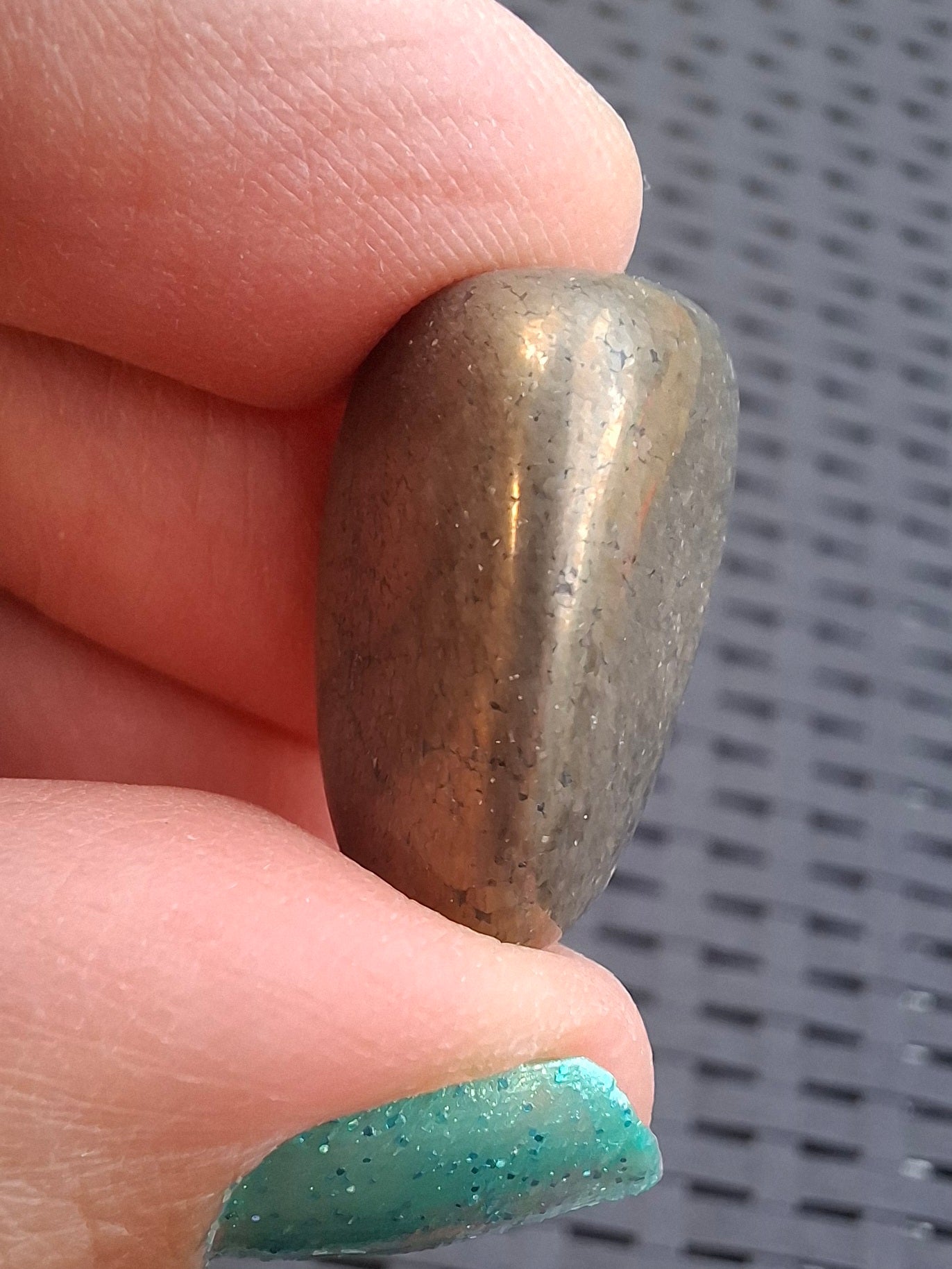 Apache Gold Tumble Stone, Crystal (Ref: T232)