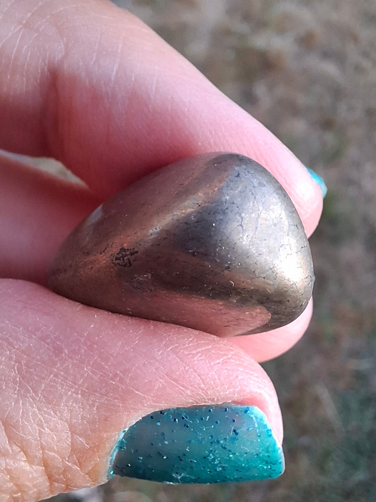 Apache Gold Tumble Stone, Crystal (Ref: T232)
