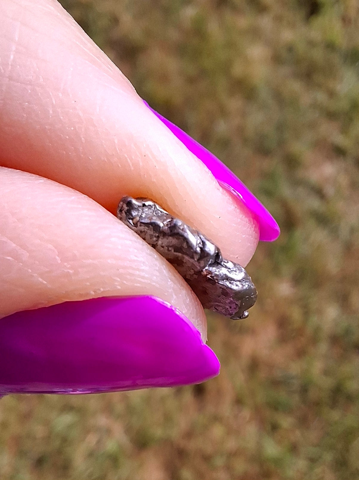 Campo del Cielo, 0.96g, Nickel Iron Meteorite (Ref: C7)