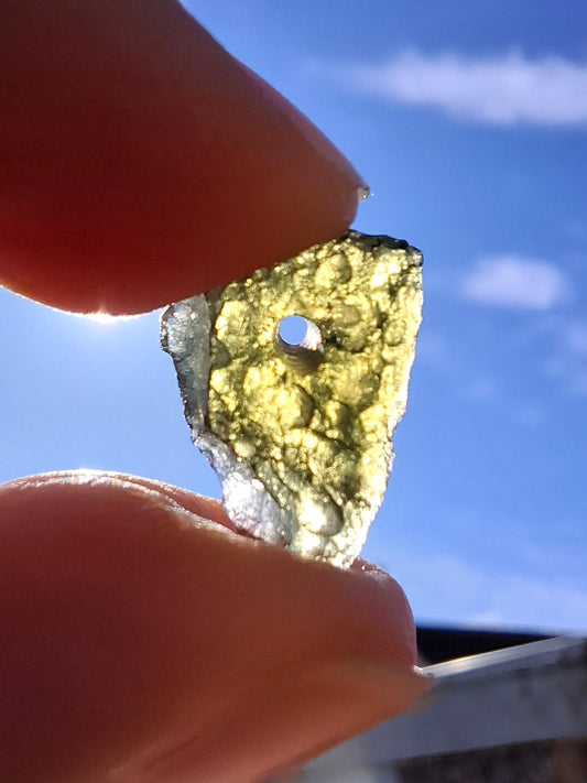 DRILLED, Moldavite Piece, 1.07g, Tektite (Ref: D30)
